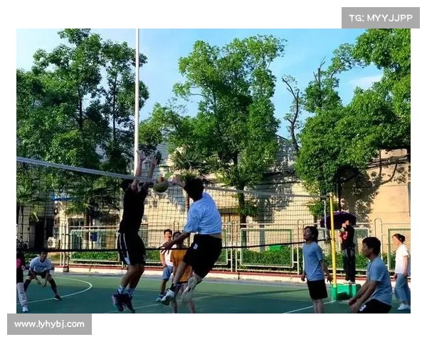 河南女排城市联赛以一球一赛场一城一故乡为主题展现青春风采与竞技精神